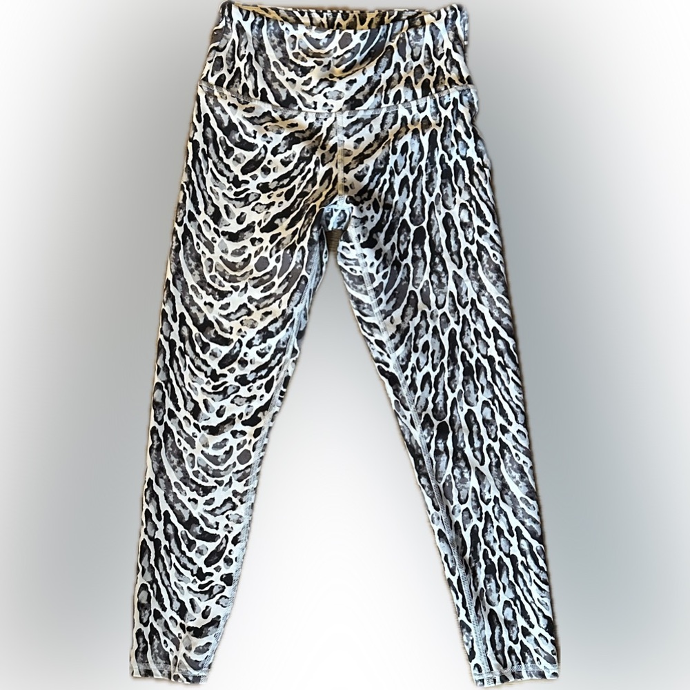 Jessica Simpson leggings